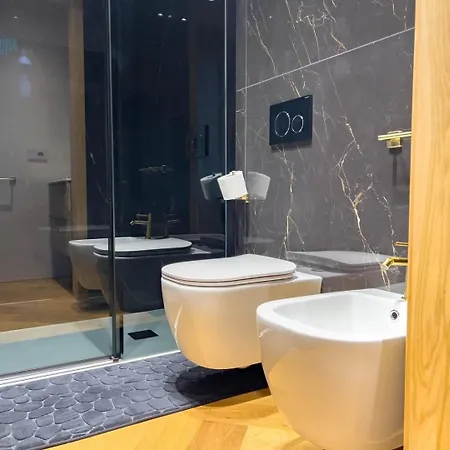 Imbriani 1 Tirabora Short Rent Apartment