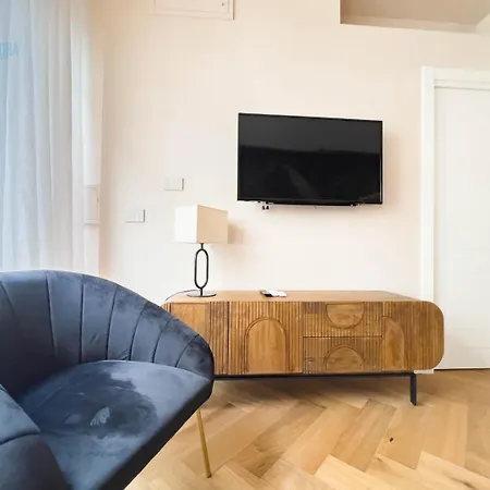 Apartament Imbriani 1 Tirabora Short Rent *